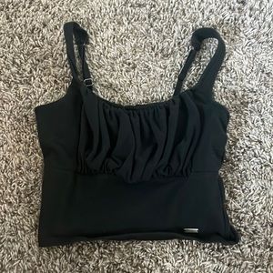 black cropped tank